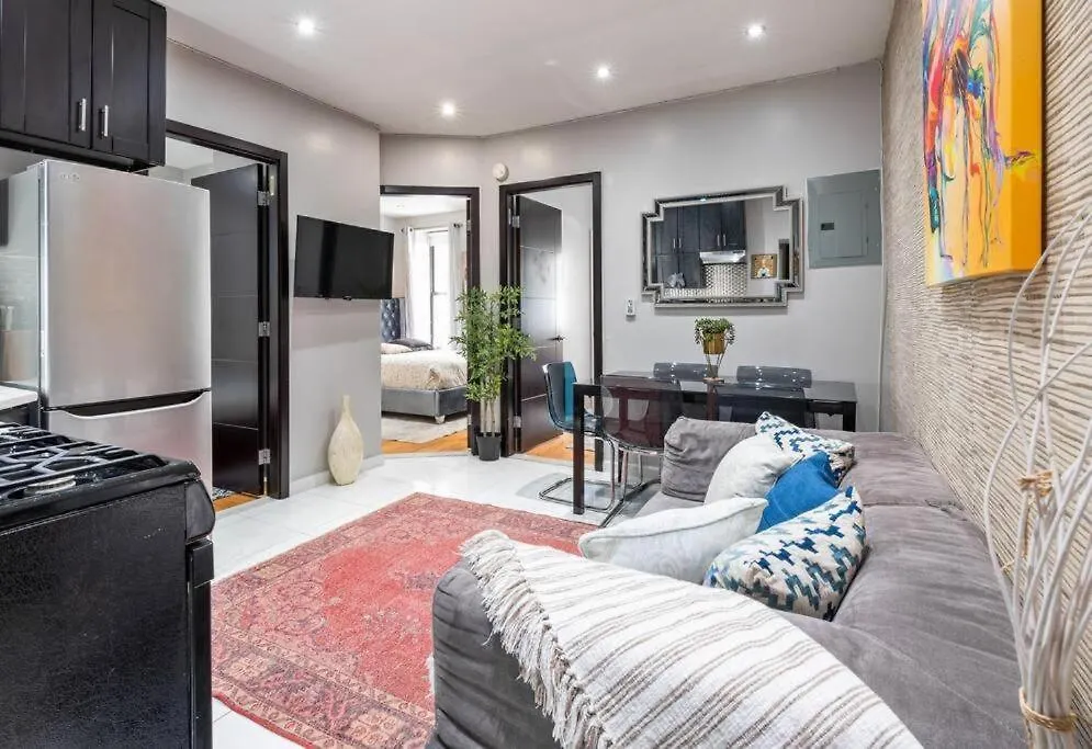 Spacious 4 Bedroom Apartment New York