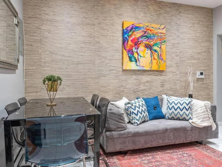 Spacious 4 Bedroom Apartment Nowy Jork